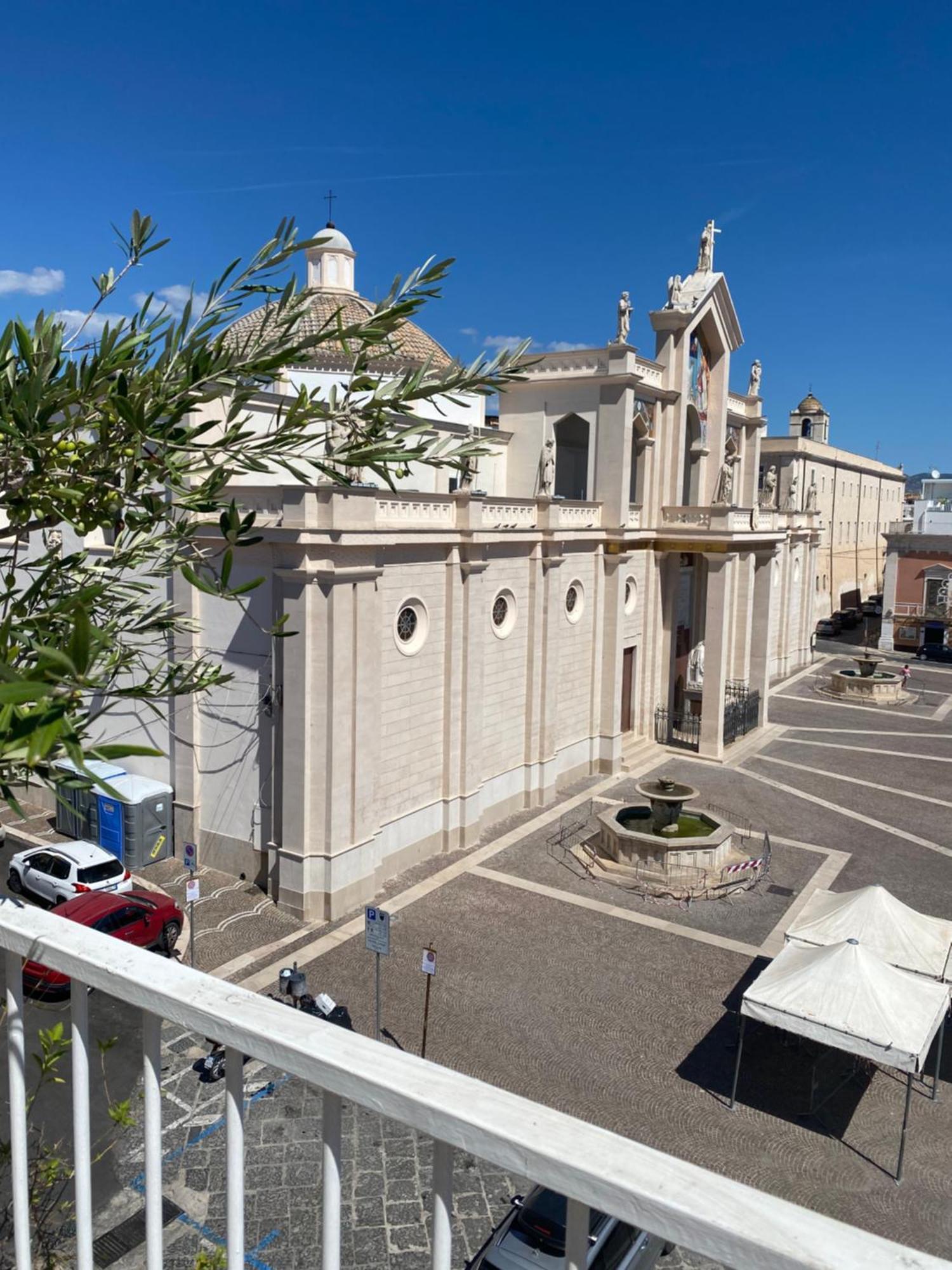 Aduepassi Apartments Manfredonia Exteriör bild