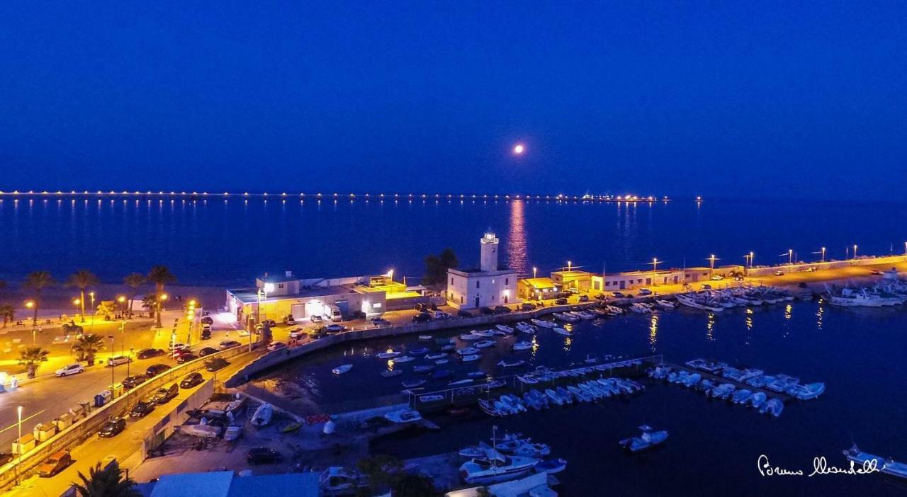 Aduepassi Apartments Manfredonia Exteriör bild