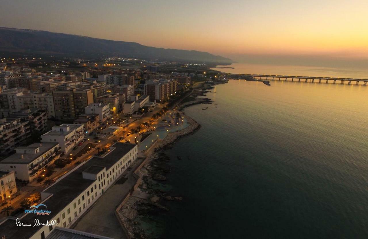 Aduepassi Apartments Manfredonia Exteriör bild