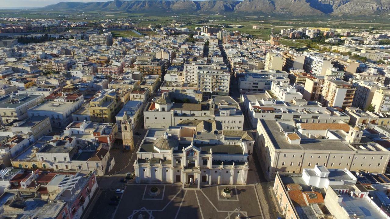 Aduepassi Apartments Manfredonia Exteriör bild